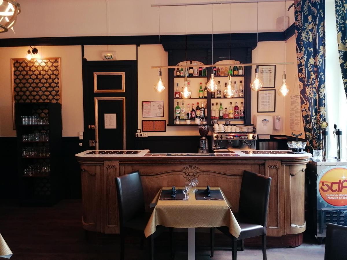 Hostellerie De La Quenoeuille マルキーズ エクステリア 写真