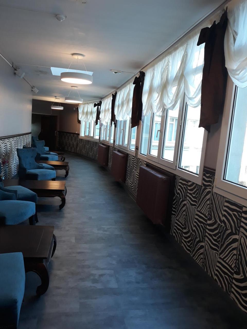 Hostellerie De La Quenoeuille マルキーズ エクステリア 写真