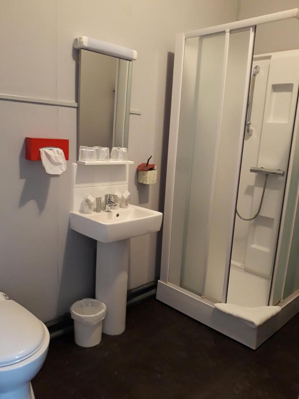 Hostellerie De La Quenoeuille マルキーズ エクステリア 写真