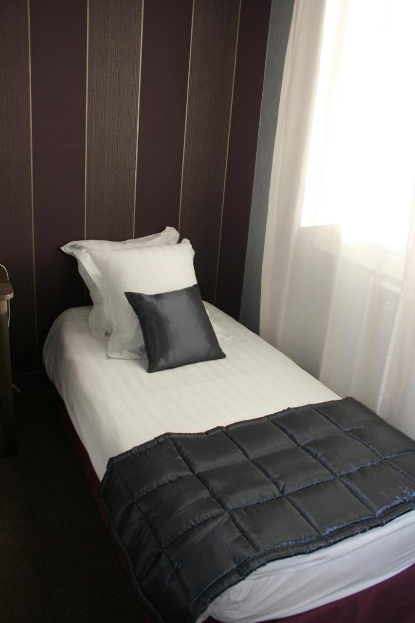 Hostellerie De La Quenoeuille マルキーズ エクステリア 写真